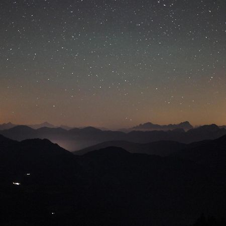 Sattleggers Alpenhof & Feriensternwarte Hotell Greifenburg Exteriör bild
