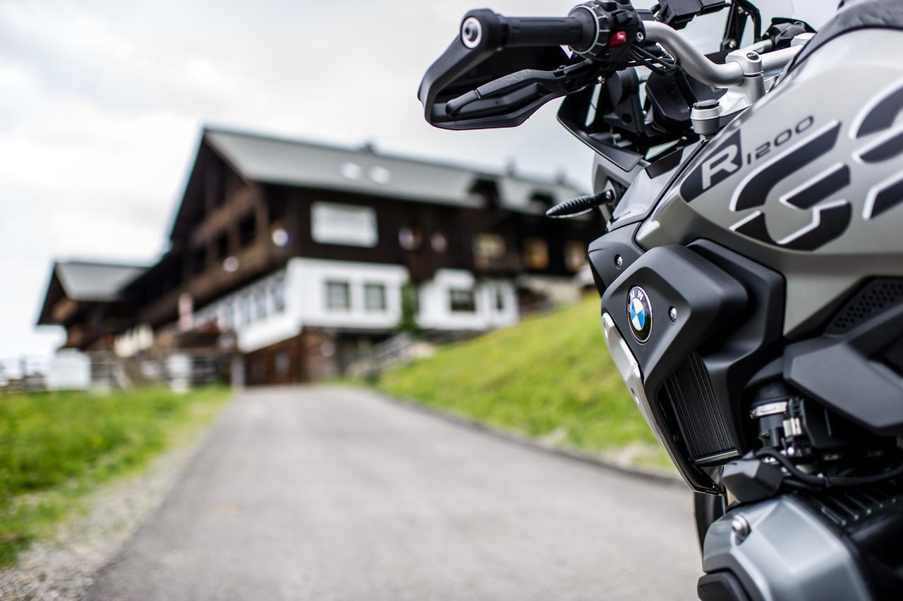 Sattleggers Alpenhof & Feriensternwarte Hotell Greifenburg Exteriör bild