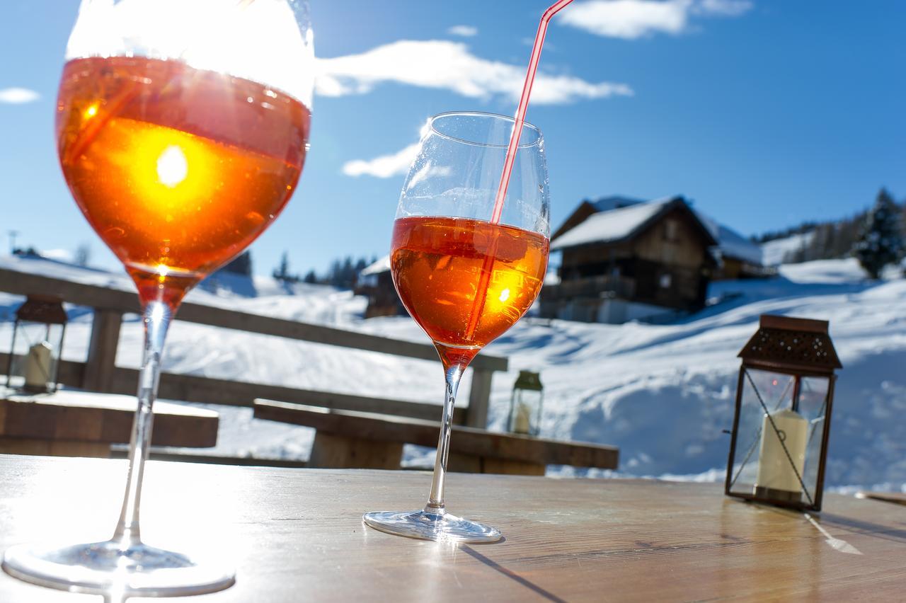 Sattleggers Alpenhof & Feriensternwarte Hotell Greifenburg Exteriör bild